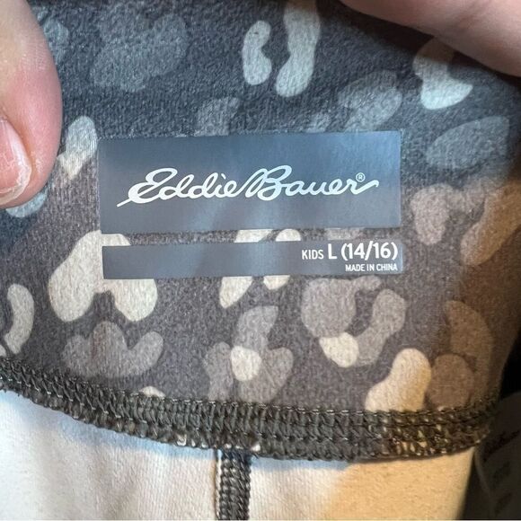Eddie Bauer Leopard Printed Grey Leggings size Large (14/16) - Picture 7 of 7